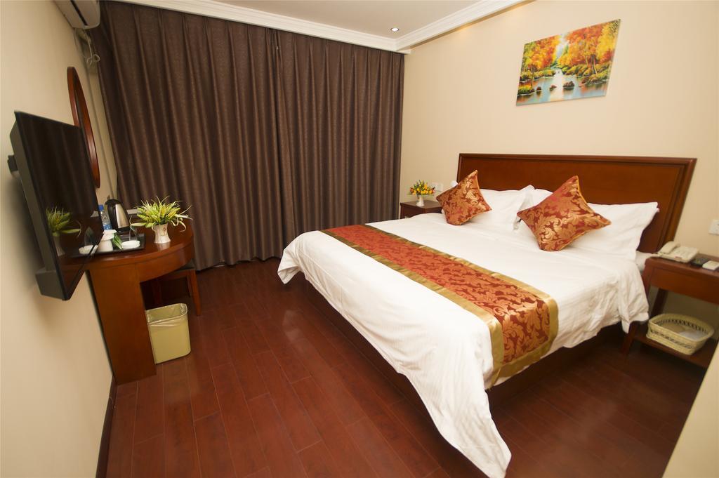 Greentree Inn Shanghai Pudong New District Shenmei East Road Express Hotel Екстер'єр фото
