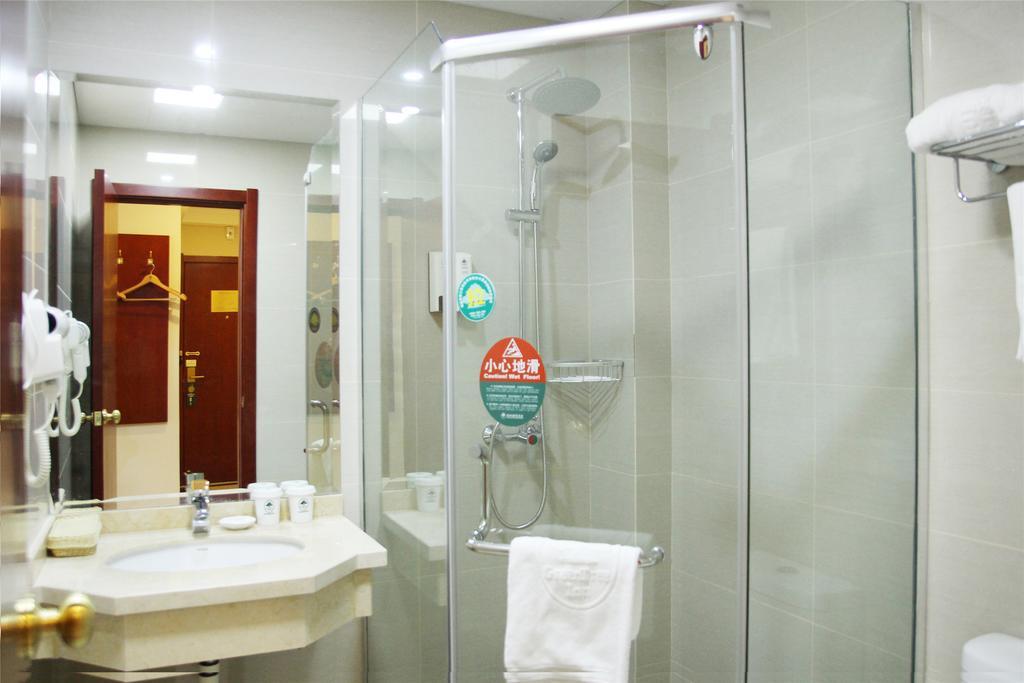 Greentree Inn Shanghai Pudong New District Shenmei East Road Express Hotel Екстер'єр фото
