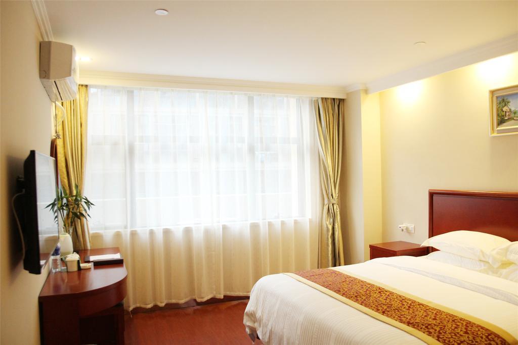 Greentree Inn Shanghai Pudong New District Shenmei East Road Express Hotel Екстер'єр фото